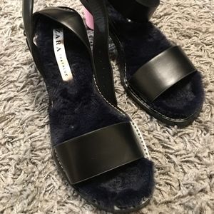 New fuzzy soles strappy sandals with pink heel